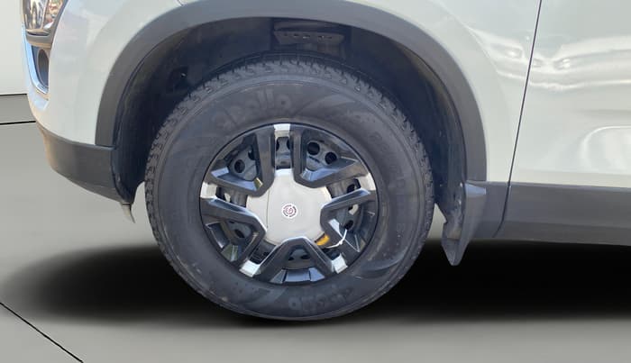 2021 Tata Harrier XMA 2.0L KRYOTEC, Diesel, Automatic, 93,588 km, Left Front Wheel