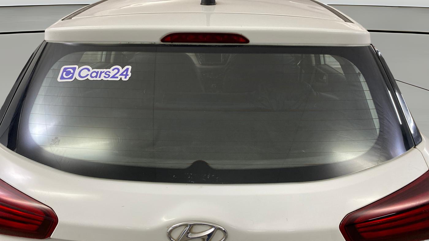 2020 Hyundai Elite i20 SPORTZ PLUS 1.2, CNG, Manual, 66,900 km, Rear Windshield