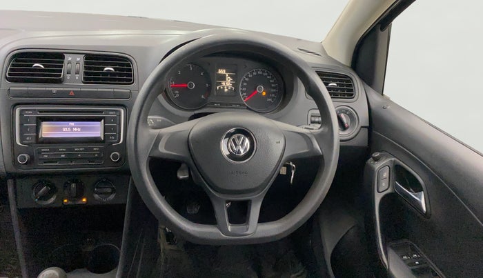 2014 Volkswagen Polo COMFORTLINE 1.5L, Diesel, Manual, 49,147 km, Steering Wheel Close Up