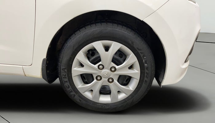 2014 Hyundai Grand i10 MAGNA 1.2 KAPPA VTVT, Petrol, Manual, 68,200 km, Right Front Wheel