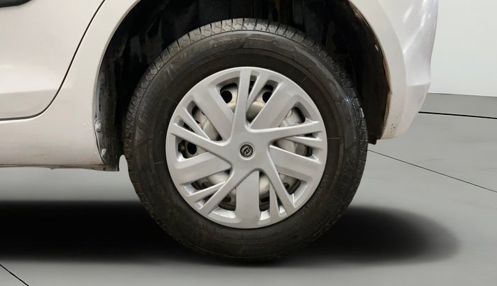 2016 Maruti Swift LXI (O), Petrol, Manual, 69,131 km, Left Rear Wheel