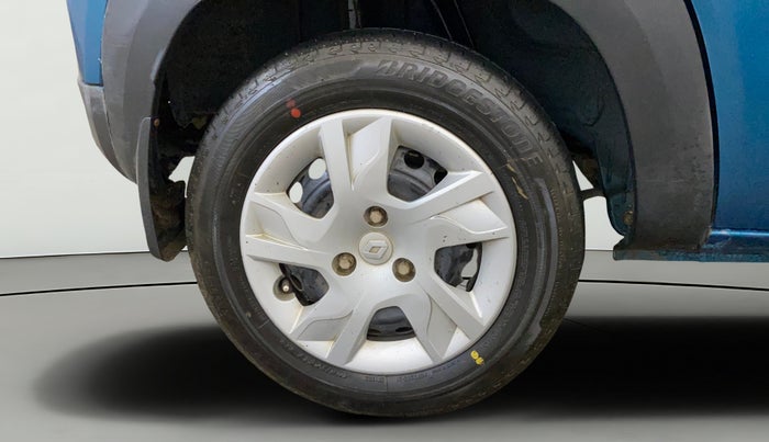 2022 Renault Kwid RXT 1.0 (O), Petrol, Manual, 54,988 km, Right Rear Wheel