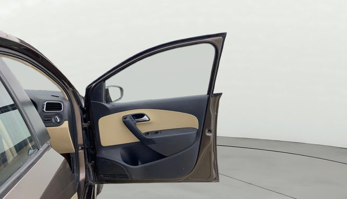 2016 Volkswagen Ameo HIGHLINE1.2L, Petrol, Manual, 55,607 km, RHS Front Door