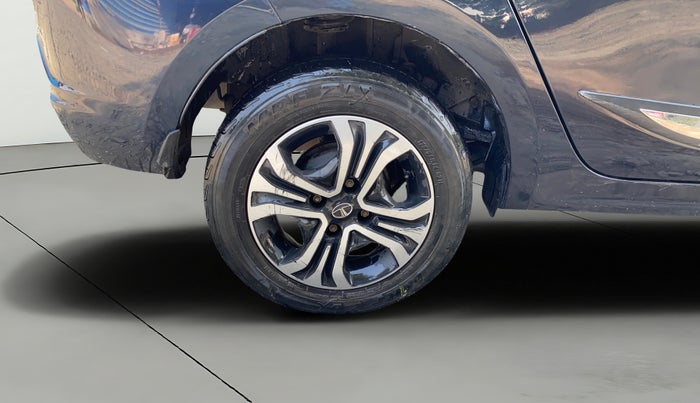 2022 Tata TIGOR XZ PLUS CNG, CNG, Manual, 1,17,080 km, Right Rear Wheel
