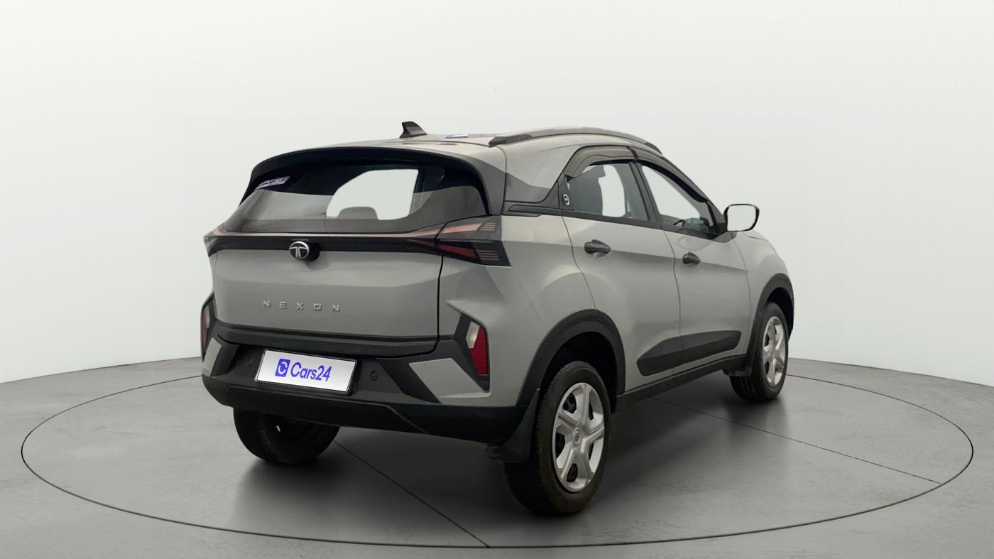 2024 Tata NEXON PURE 1.5 DIESEL, Diesel, Manual, 1,01,413 km, Right Back Diagonal
