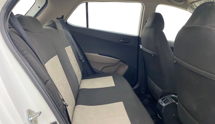 2017 Hyundai Grand i10 MAGNA 1.2 KAPPA VTVT, Petrol, Manual, 11,159 km, Right Side Rear Door Cabin