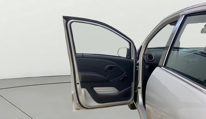 2018 Datsun Redi Go A, Petrol, Manual, 70,975 km, LHS Front Door