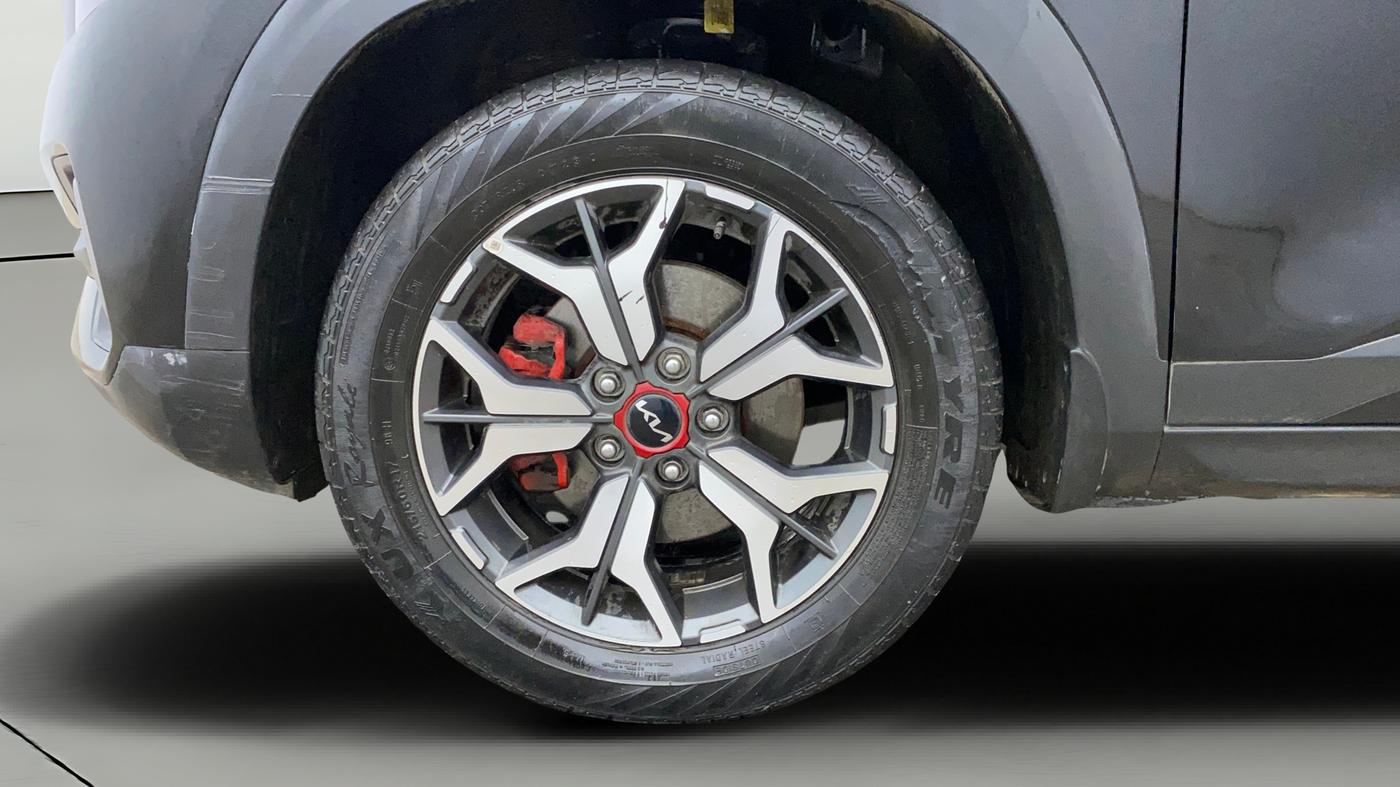 2023 KIA SELTOS GTX PLUS DCT 1.4 PETROL, Petrol, Automatic, 33,584 km, Left Front Wheel