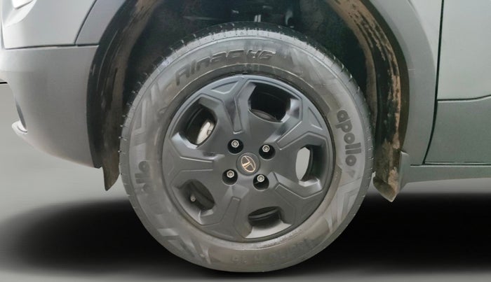 2023 Tata PUNCH ACCOMPLISHED MT, Petrol, Manual, 13,826 km, Left Front Wheel