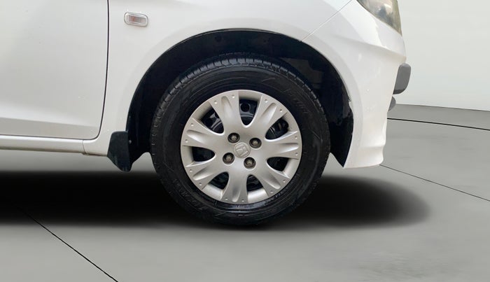 2014 Honda Brio S MT, Petrol, Manual, 37,900 km, Right Front Wheel