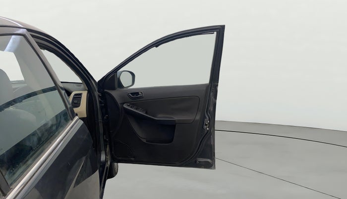 2015 Tata Zest XM PETROL, CNG, Manual, 52,534 km, RHS Front Door