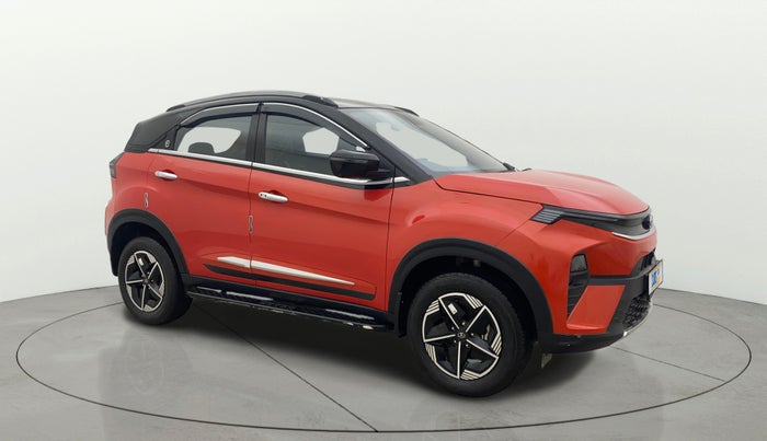 2023 Tata NEXON FEARLESS DUAL TONE 1.2 PETROL, Petrol, Manual, 3,335 km, Right Front Diagonal