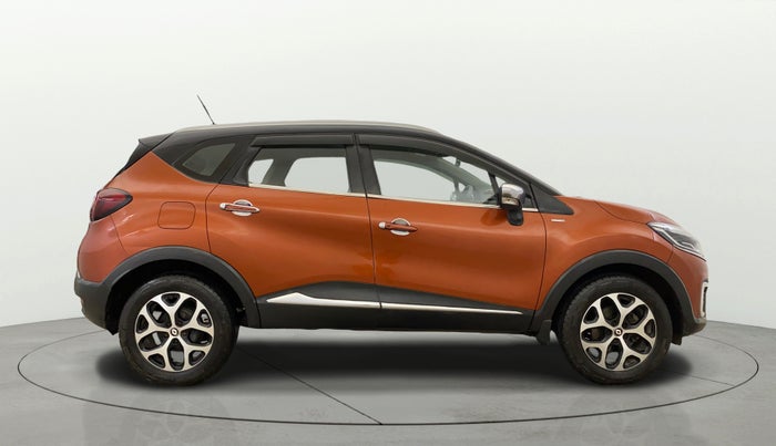 2019 Renault Captur PLATINE DIESEL DUAL TONE, Diesel, Manual, 83,603 km, Right Side View