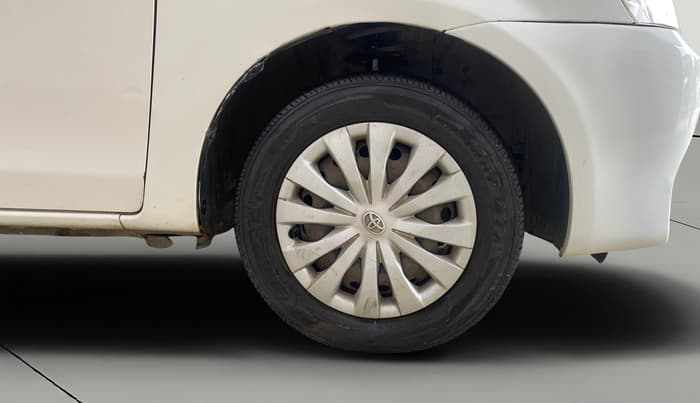 2013 Toyota Etios Liva GD, Diesel, Manual, 70,400 km, Right Front Wheel