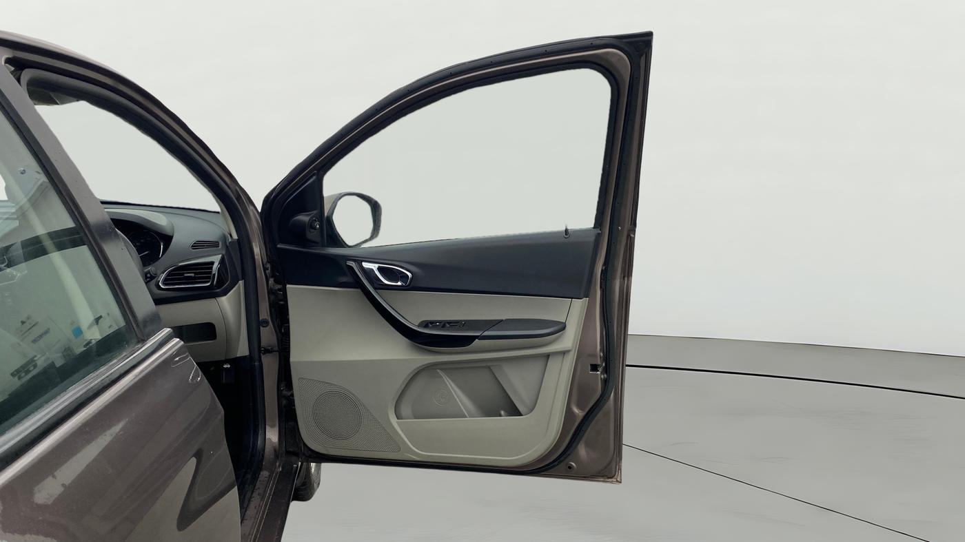 2018 Tata Tiago XZA PETROL, Petrol, Automatic, 26,457 km, RHS Front Door