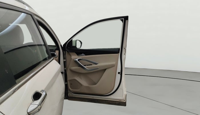 2021 MG HECTOR SHARP 1.5 PETROL CVT, Petrol, Automatic, 65,599 km, RHS Front Door