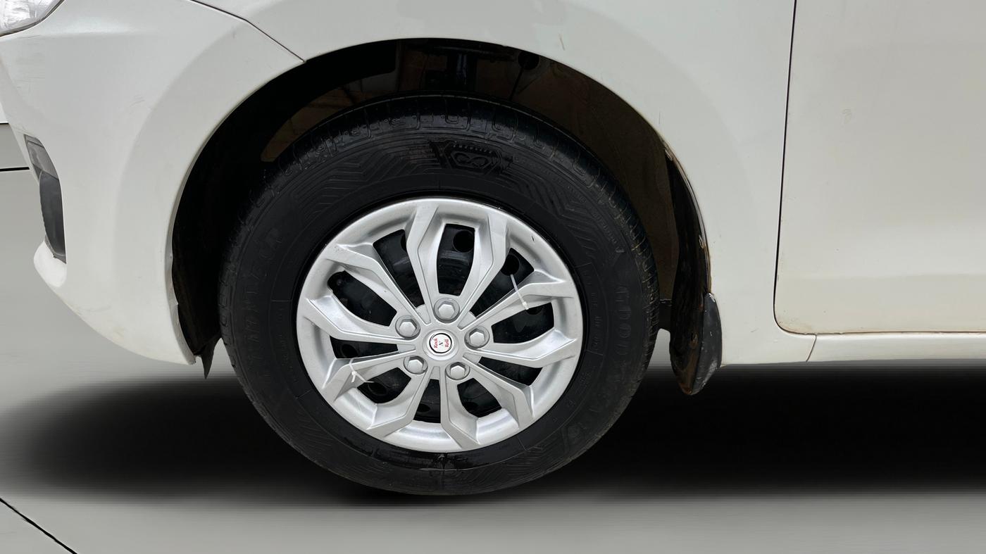 2020 Maruti Swift VXI, Petrol, Manual, 50,495 km, Left Front Wheel