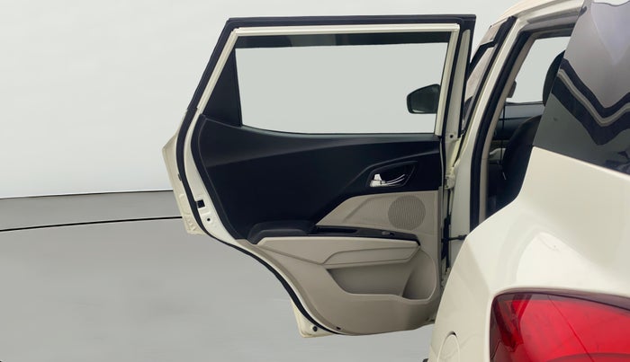 2019 Mahindra XUV300 W8 1.5 DIESEL, Diesel, Manual, 73,586 km, LHS Rear Door