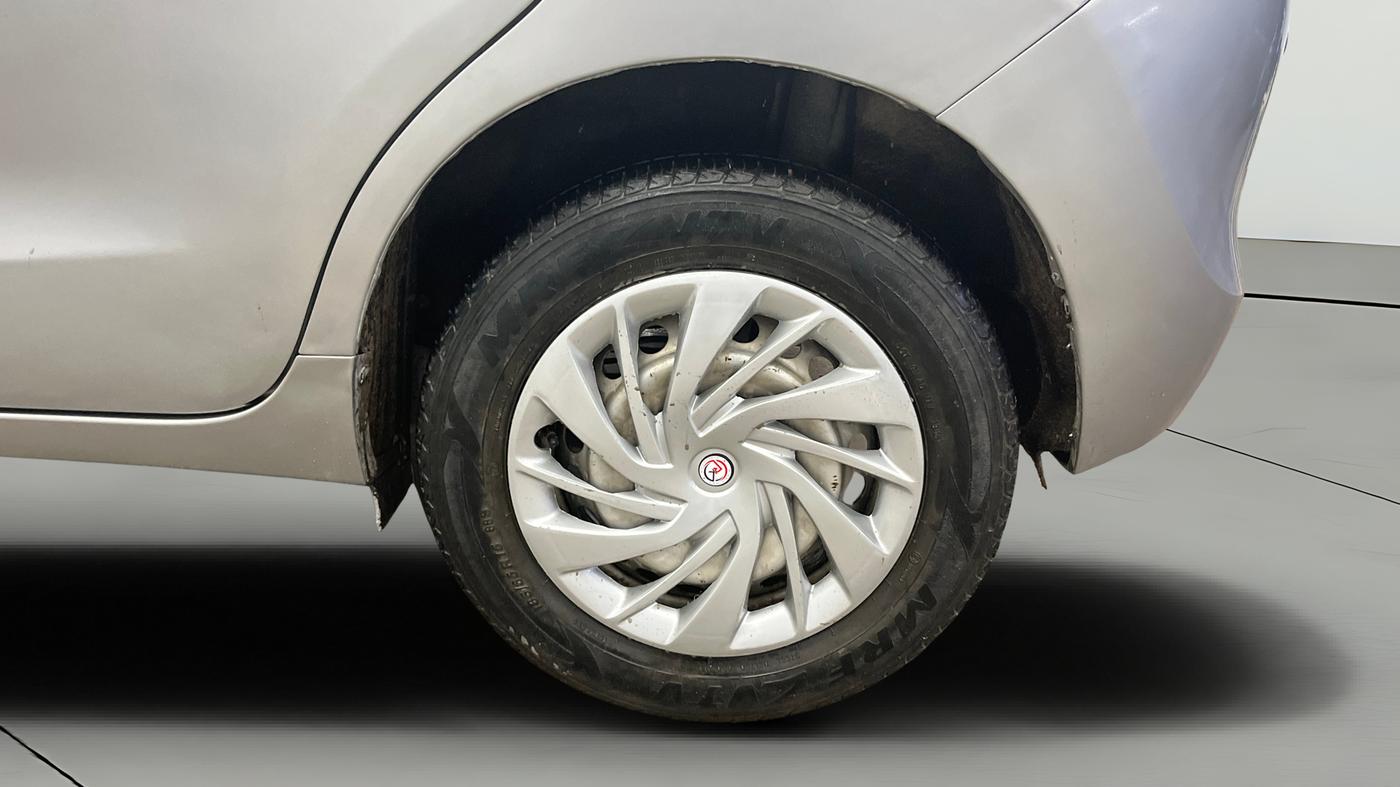 2016 Maruti Baleno SIGMA PETROL 1.2, Petrol, Manual, 40,075 km, Left Rear Wheel