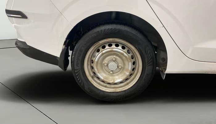 2025 Hyundai AURA E 1.2 CNG, CNG, Manual, 25,289 km, Right Rear Wheel
