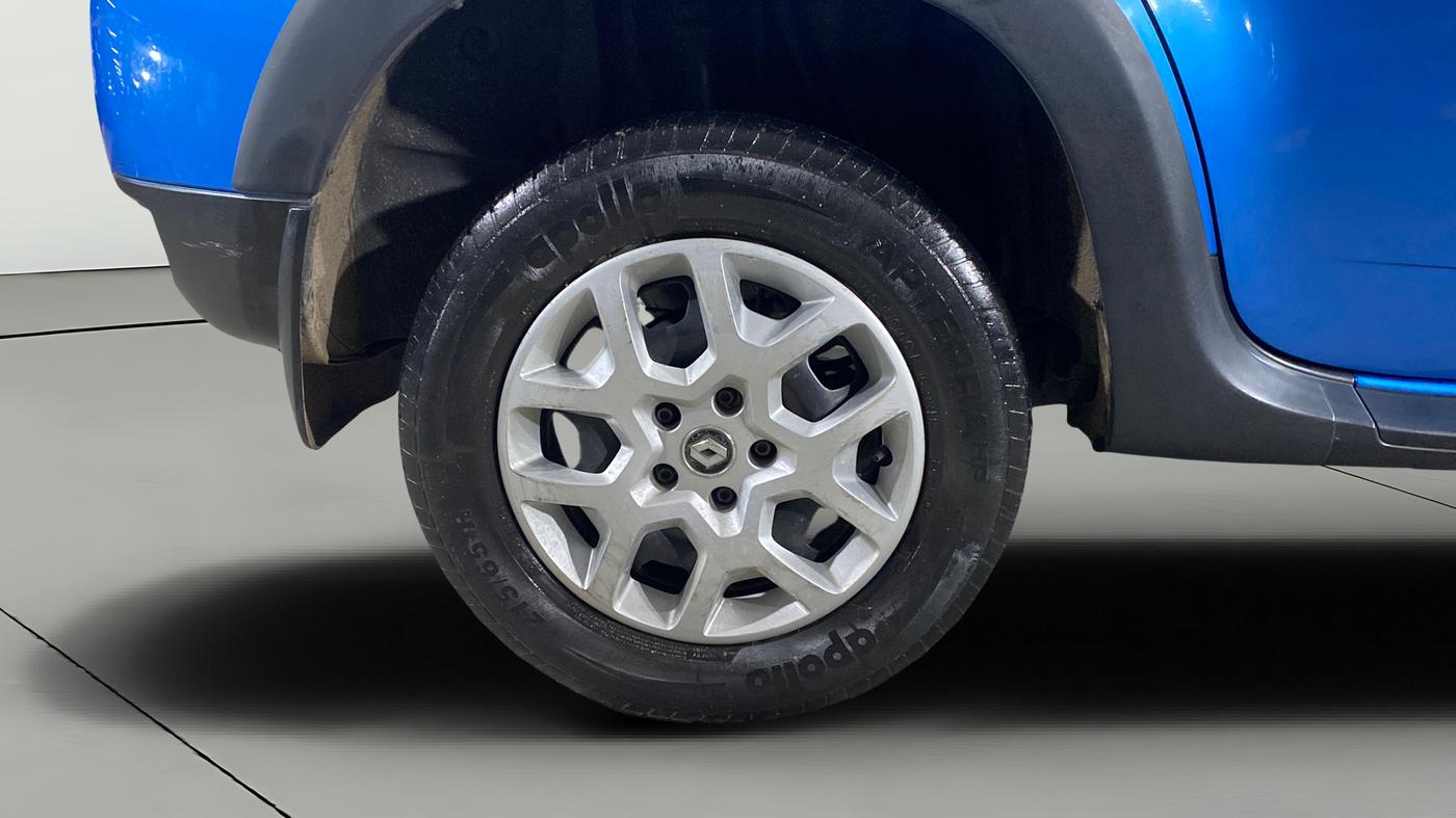 2020 Renault Duster RXS 1.5 PETROL MT, Petrol, Manual, 49,606 km, Right Rear Wheel