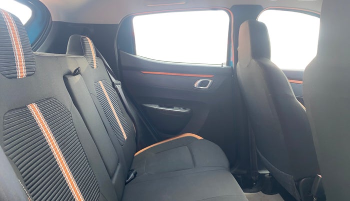 2020 Renault Kwid CLIMBER 1.0 AMT (O), Petrol, Automatic, 49,898 km, Right Side Rear Door Cabin