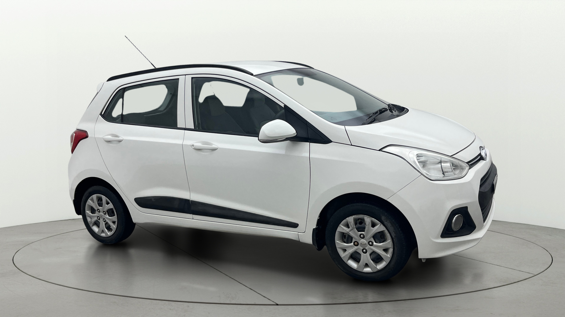 2016 Hyundai Grand i10 SPORTZ 1.1 CRDI