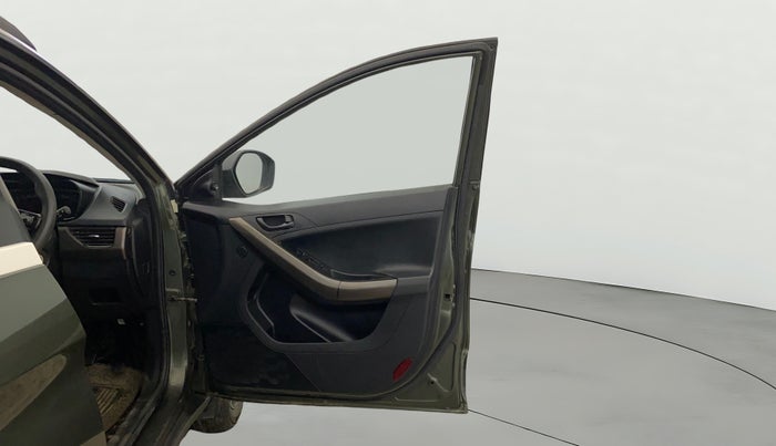 2022 Tata NEXON XM SUNROOF PETROL, Petrol, Manual, 24,651 km, RHS Front Door