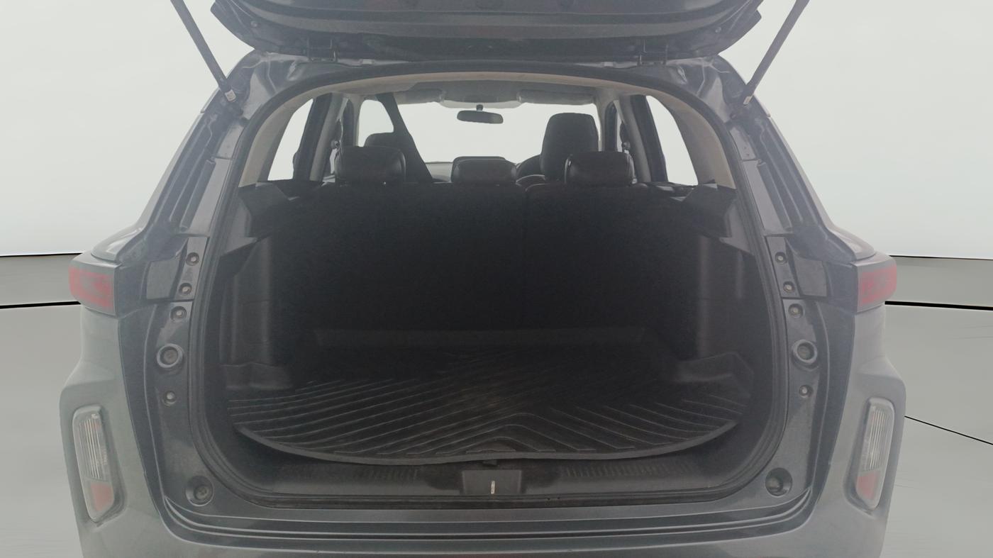 2023 Toyota URBAN CRUISER HYRYDER E NEO DRIVE, Petrol, Manual, 42,204 km, Boot Open Zoomed View