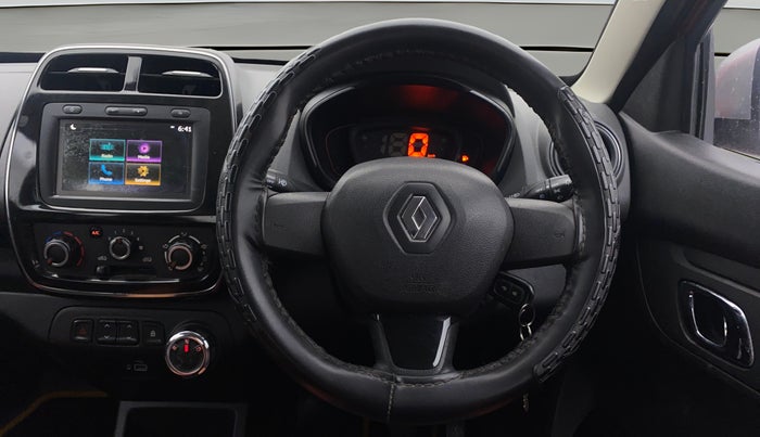 2019 Renault Kwid RXT 1.0 AMT, Petrol, Automatic, 29,568 km, Steering Wheel Close Up