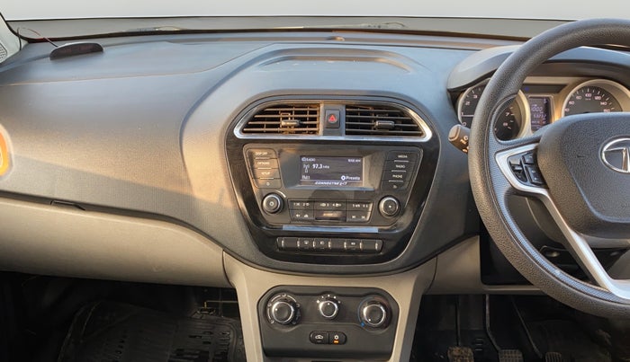 2017 Tata Tiago XZ PETROL, Petrol, Manual, 53,232 km, Air Conditioner