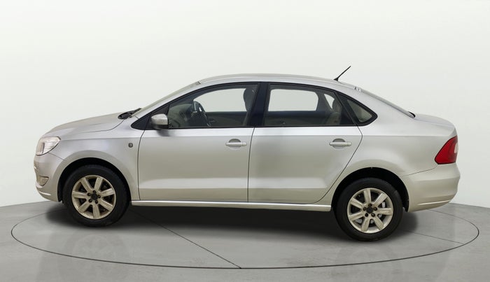 2014 Skoda Rapid AMBITION 1.6 MPI MT, Petrol, Manual, 49,878 km, Left Side