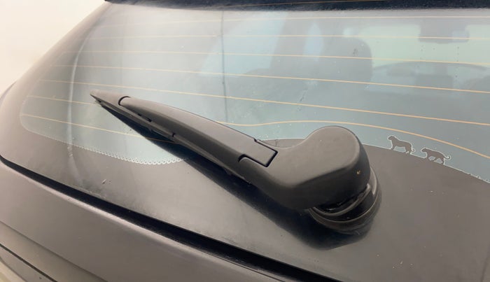 2022 Tata NEXON XZ PLUS (PREMIUM) KAZIRANGA PETROL, Petrol, Manual, 43,128 km, Rear Wiper