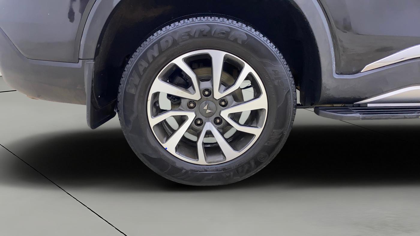 2023 Mahindra SCORPIO-N Z8 L DIESEL AT 2WD 7 STR, Diesel, Automatic, 57,379 km, Right Rear Wheel
