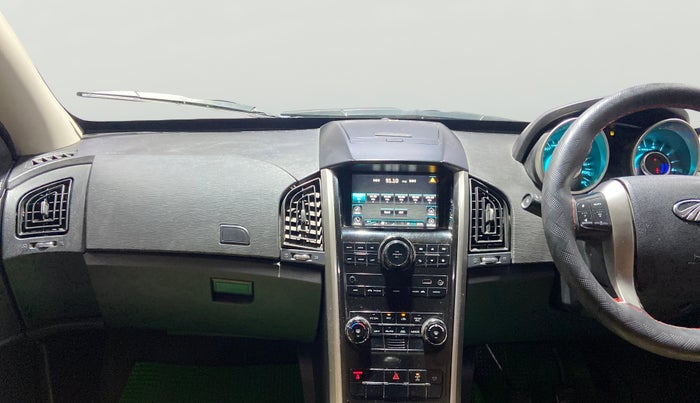 2019 Mahindra XUV500 W7, Diesel, Manual, 1,03,090 km, Air Conditioner