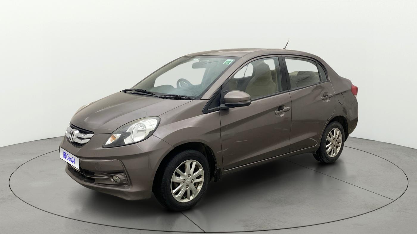 2015 Honda Amaze 1.5L I-DTEC VX, Diesel, Manual, 1,04,138 km, Left Front Diagonal