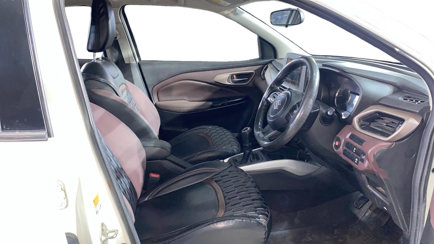 2023 Maruti FRONX ZETA 1.0 TURBO MT, Petrol, Manual, 59,644 km, Right Side Front Door Cabin