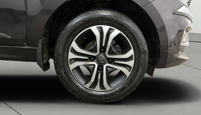 2022 Tata Tiago XZ PLUS CNG, CNG, Manual, 42,231 km, Right Front Wheel