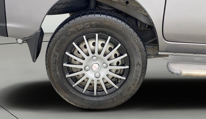 2022 Maruti Eeco 5 STR AC, Petrol, Manual, 28,014 km, Right Rear Wheel