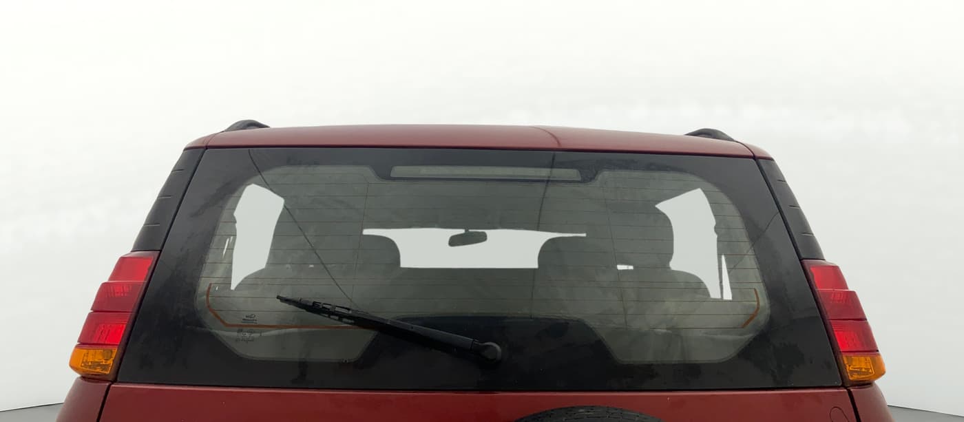 2013 Mahindra Quanto C6, Diesel, Manual, 42,389 km, Rear Windshield