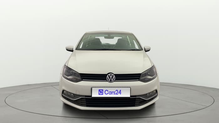 2017 Volkswagen Polo HIGHLINE1.5L, Diesel, Manual, 1,29,239 km, Front