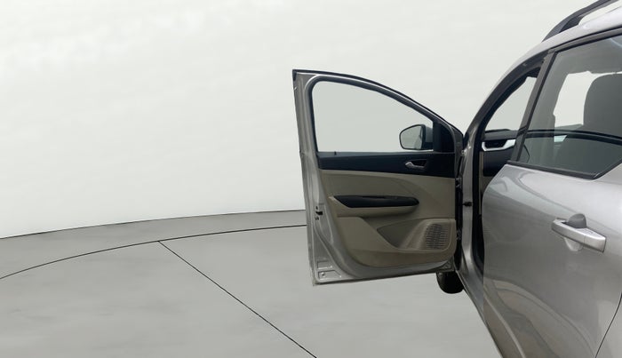 2019 Renault TRIBER RXZ, Petrol, Manual, 1,00,049 km, LHS Front Door