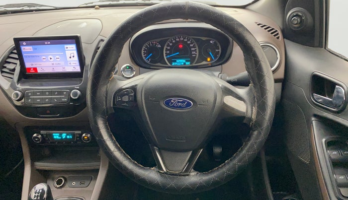 2018 Ford FREESTYLE TITANIUM 1.2 PETROL, CNG, Manual, 1,42,948 km, Steering Wheel Close Up