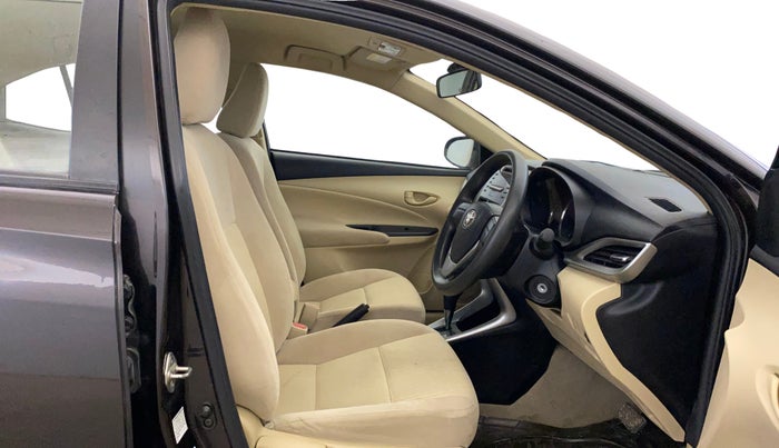 2018 Toyota YARIS J CVT, Petrol, Automatic, 69,389 km, Right Side Front Door Cabin