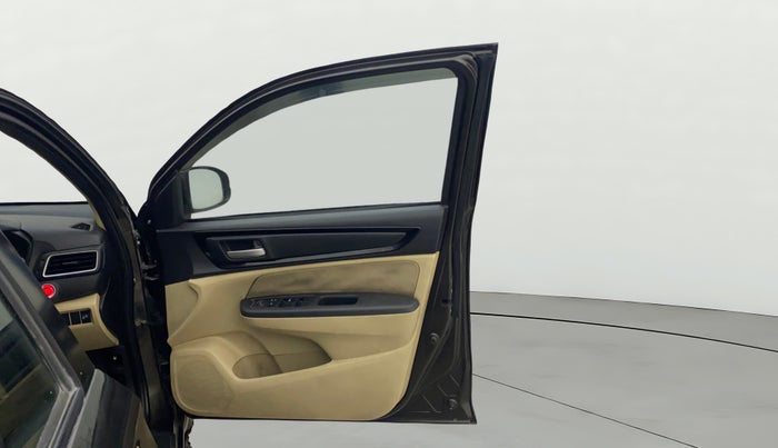 2018 Honda Amaze 1.2L I-VTEC V CVT, Petrol, Automatic, 1,30,378 km, RHS Front Door