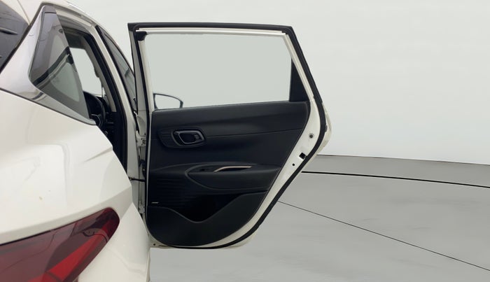 2022 Hyundai NEW I20 ASTA (O) 1.2 AT, Petrol, Automatic, 21,469 km, RHS Rear Door