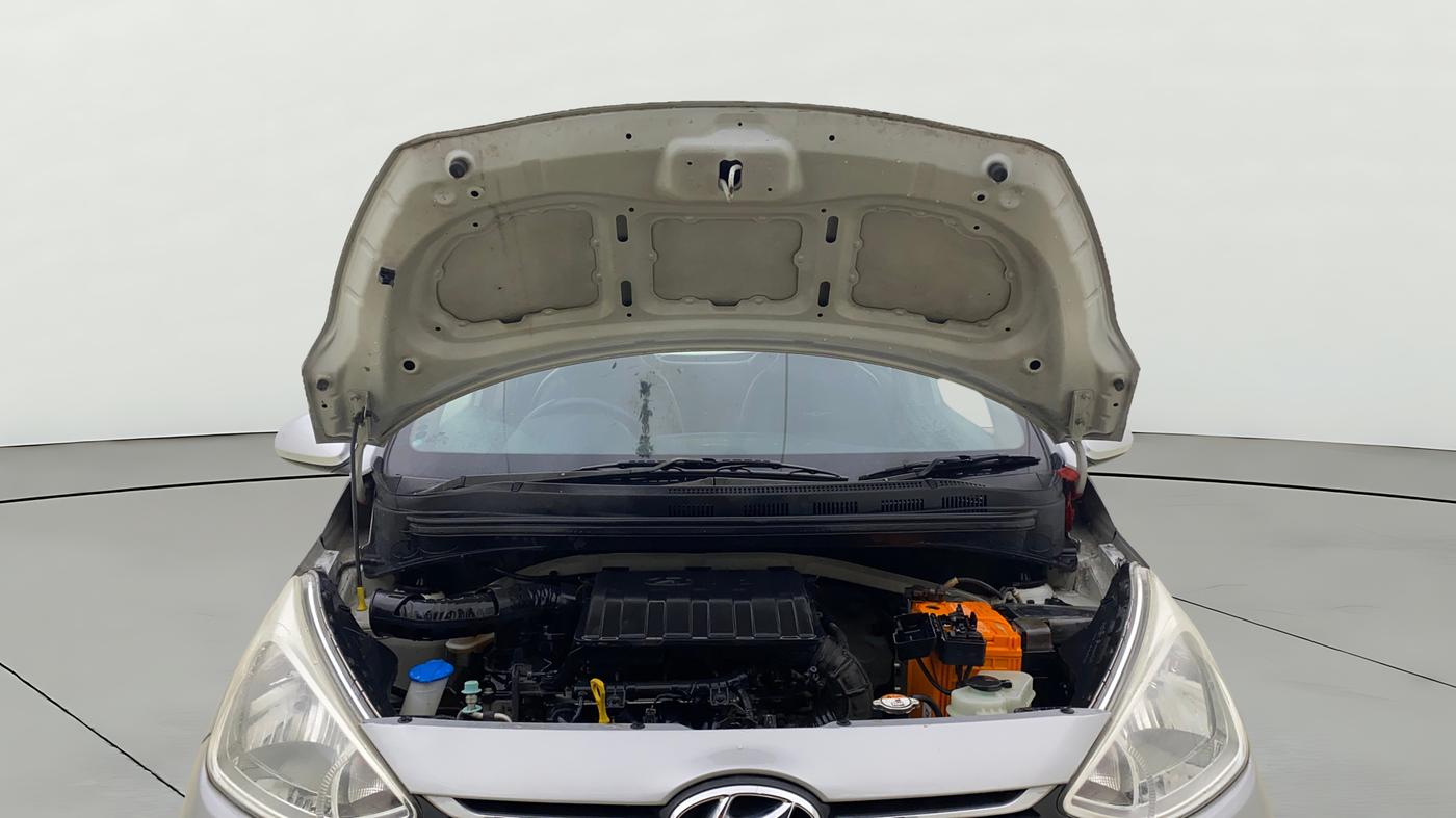 2017 Hyundai Grand i10 SPORTZ 1.2 KAPPA VTVT, Petrol, Manual, 40,483 km, Open Bonet