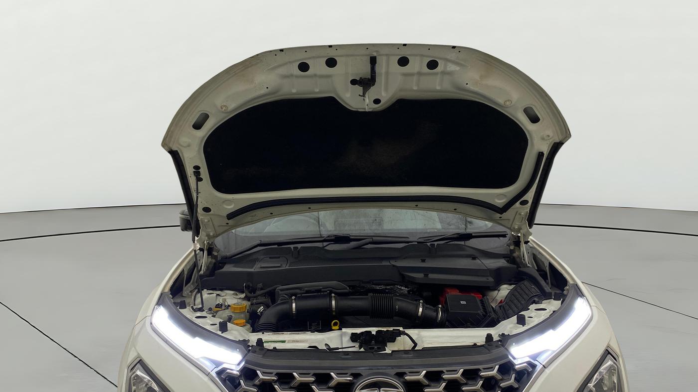 2023 Tata Safari XZA PLUS O 6STR, Diesel, Automatic, 17,805 km, Open Bonet