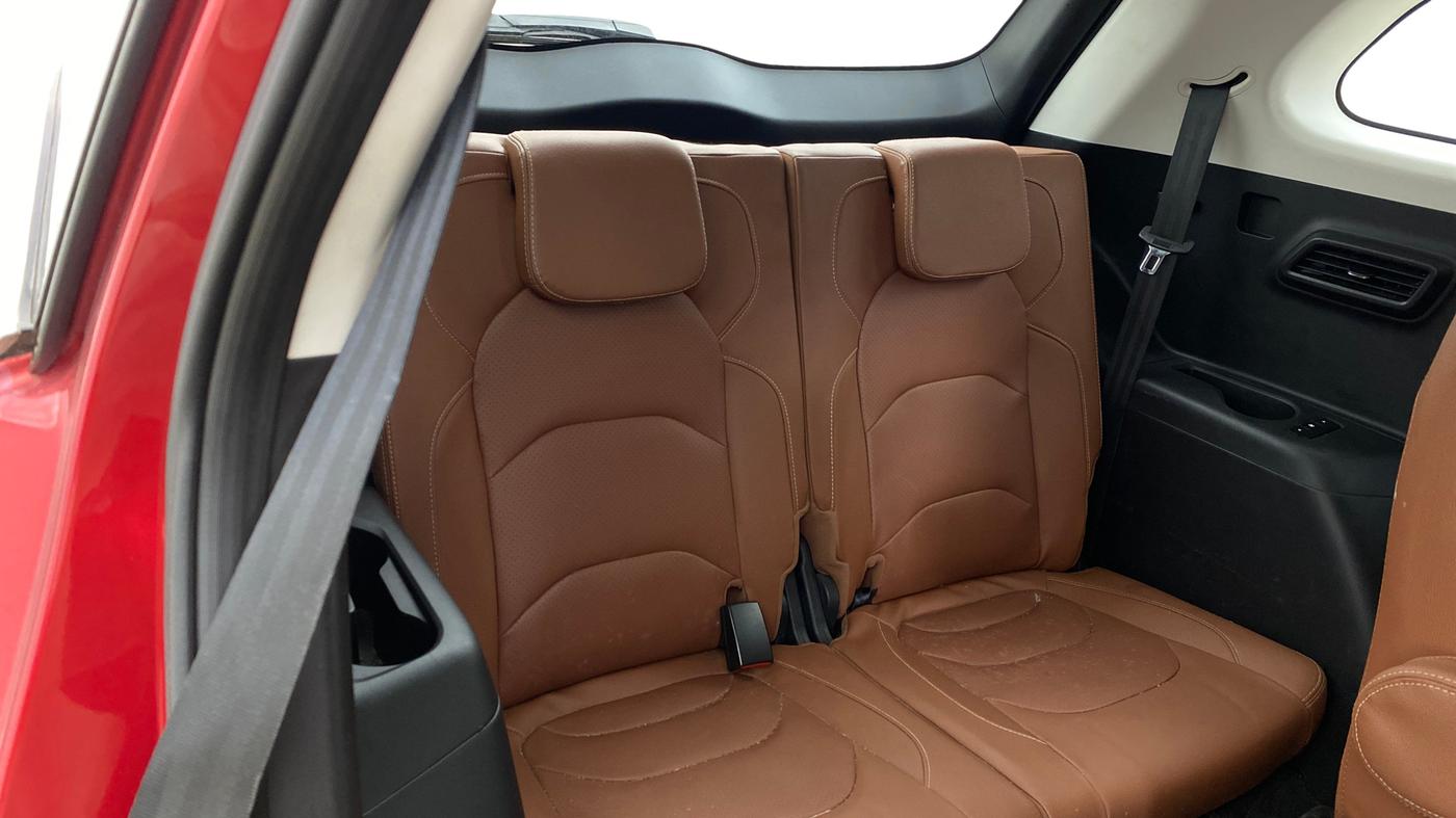 2020 MG HECTOR PLUS SHARP 1.5 PETROL TURBO HYBRID MT 6-STR, Petrol, Manual, 56,803 km, Third Seat Row ( optional )
