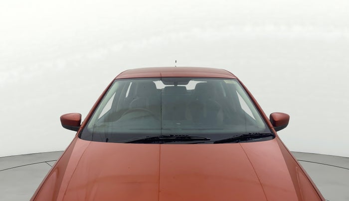 2015 Volkswagen Polo HIGHLINE1.5L, Diesel, Manual, 82,713 km, Front Windshield